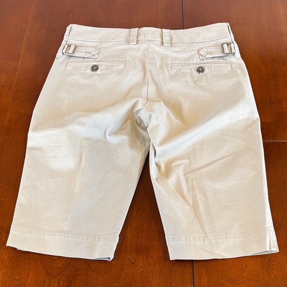 Vince Light Beige Relaxed Shorts - Picture 3 of 7